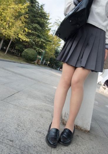 日本av毛片基地_剧情片免费播放