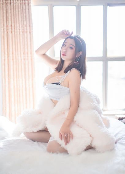 国产美女大尺度电影_720免费观看