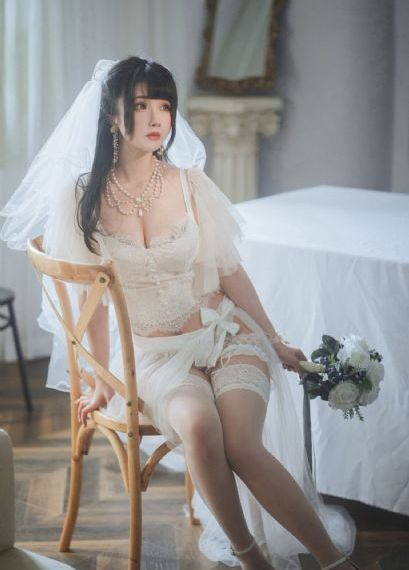 国产女神自拍_4K手机在线看