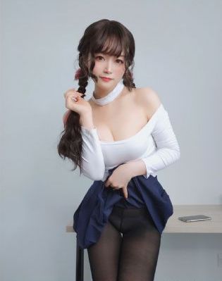 日韩三级制服丝袜_完整无删减版